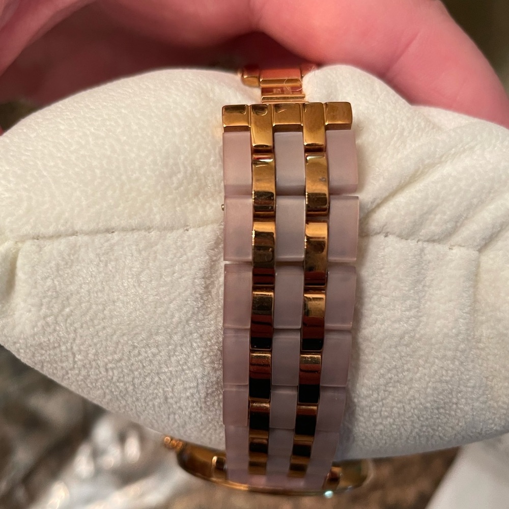 Kate Spade Watch - Picture 5 of 9